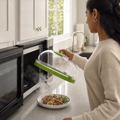 Steamora™ – Splatter-Free Microwave Cover with Steam Reservoir + 50% OFF