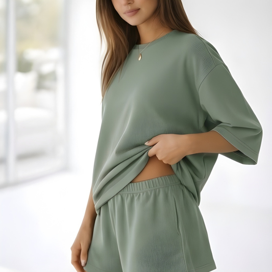 Veluna™ – Soft Oversized 3/4 Sleeve Top & Elastic Waist Shorts Lounge Set + 50% OFF