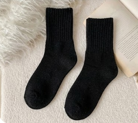 The CozyCloud Mid-Calf Socks - Ultra-Soft Warmth, Zero Itch, Perfect for Boots + 50% OFF