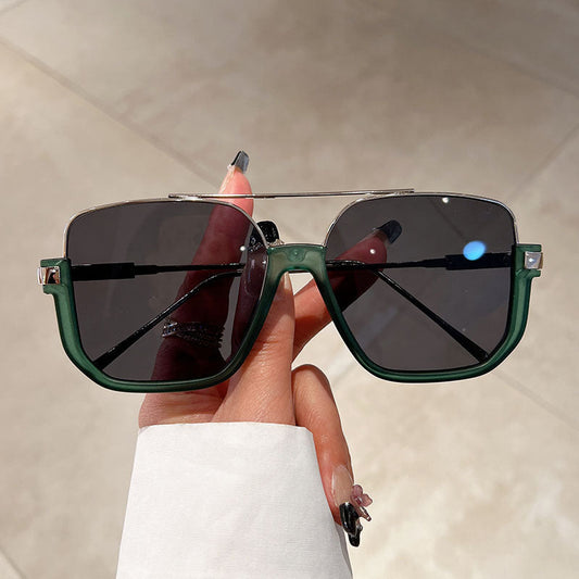 Solette™ – Oversized Retro Tinted-Lens Sunglasses + 50% OFF